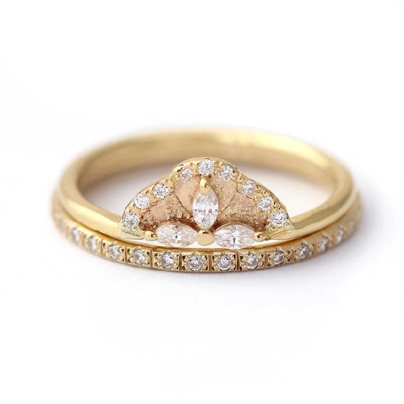 alternative engagement rings for women-Diamond Wedding Set with Marquise Diamond Petals