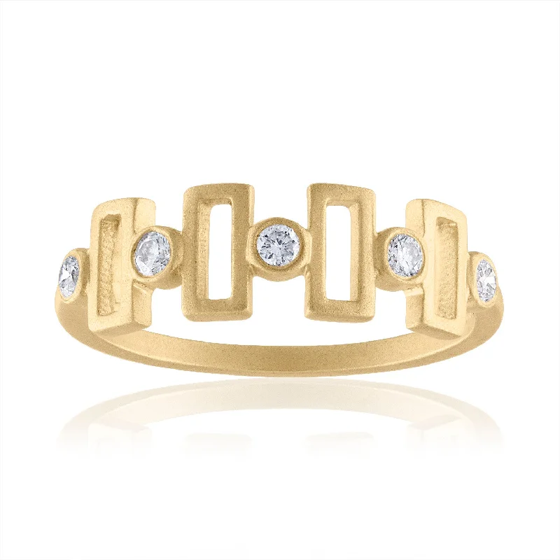 luxury men’s wedding bands-Gold Ring with Diamonds