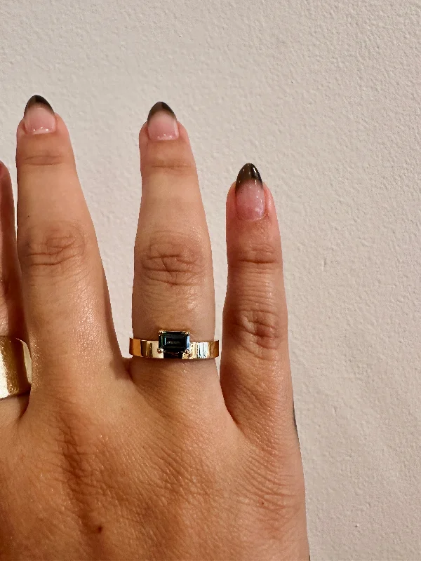 silver wedding rings with sapphires-SAPPHIRE MONOLITH RING