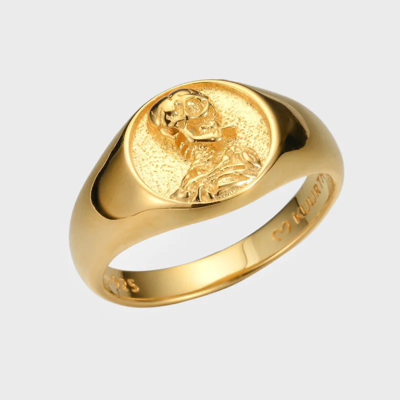 women’s rings with rubies and diamonds-Skull of a Skeleton with Burning Cigarette - Gold Ring