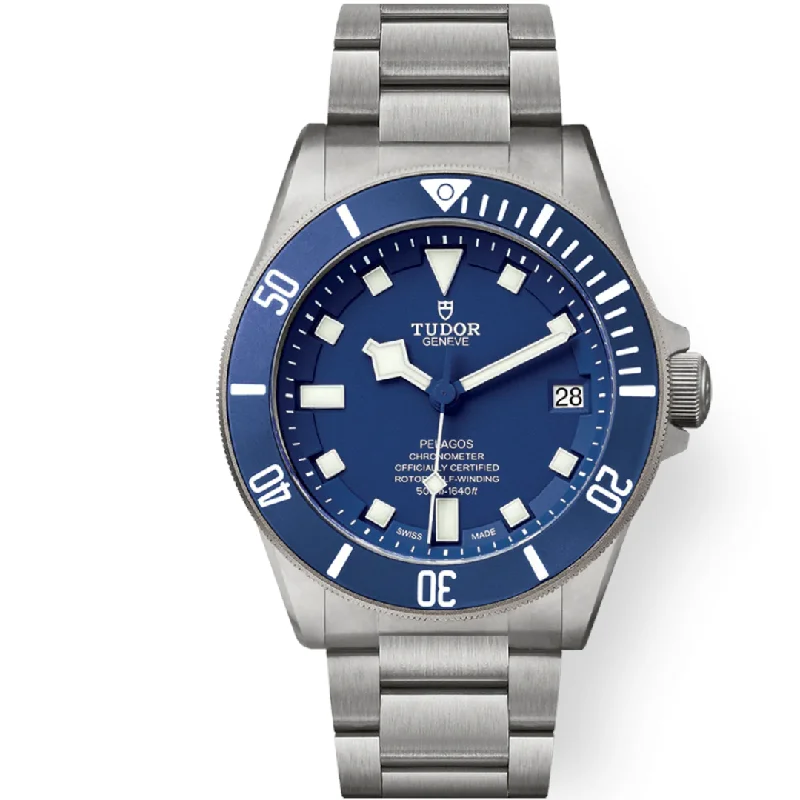 best watches for sports enthusiasts with GPS -Tudor Pelagos Blue Dial – Titanium – 42mm – 2023 – New – With Extra Rubber Strap – Full Set